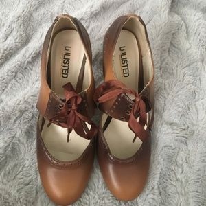 Vintage Oxford Heels